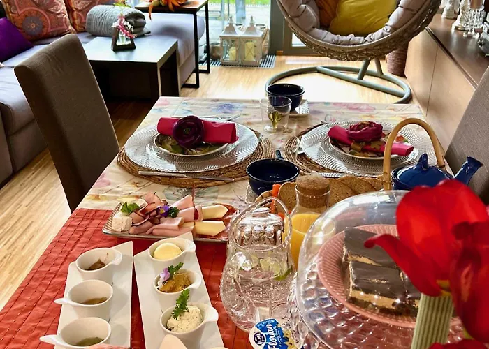 Privatunterkunft Romantic Overlooking *